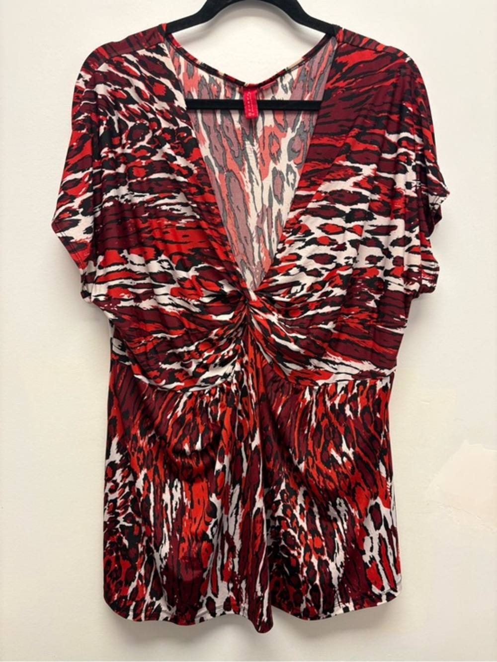4 for $25 ❤️🖤 Zoey Beth Plus Red Animal Print Twist Front Top 3X 🖤❤️